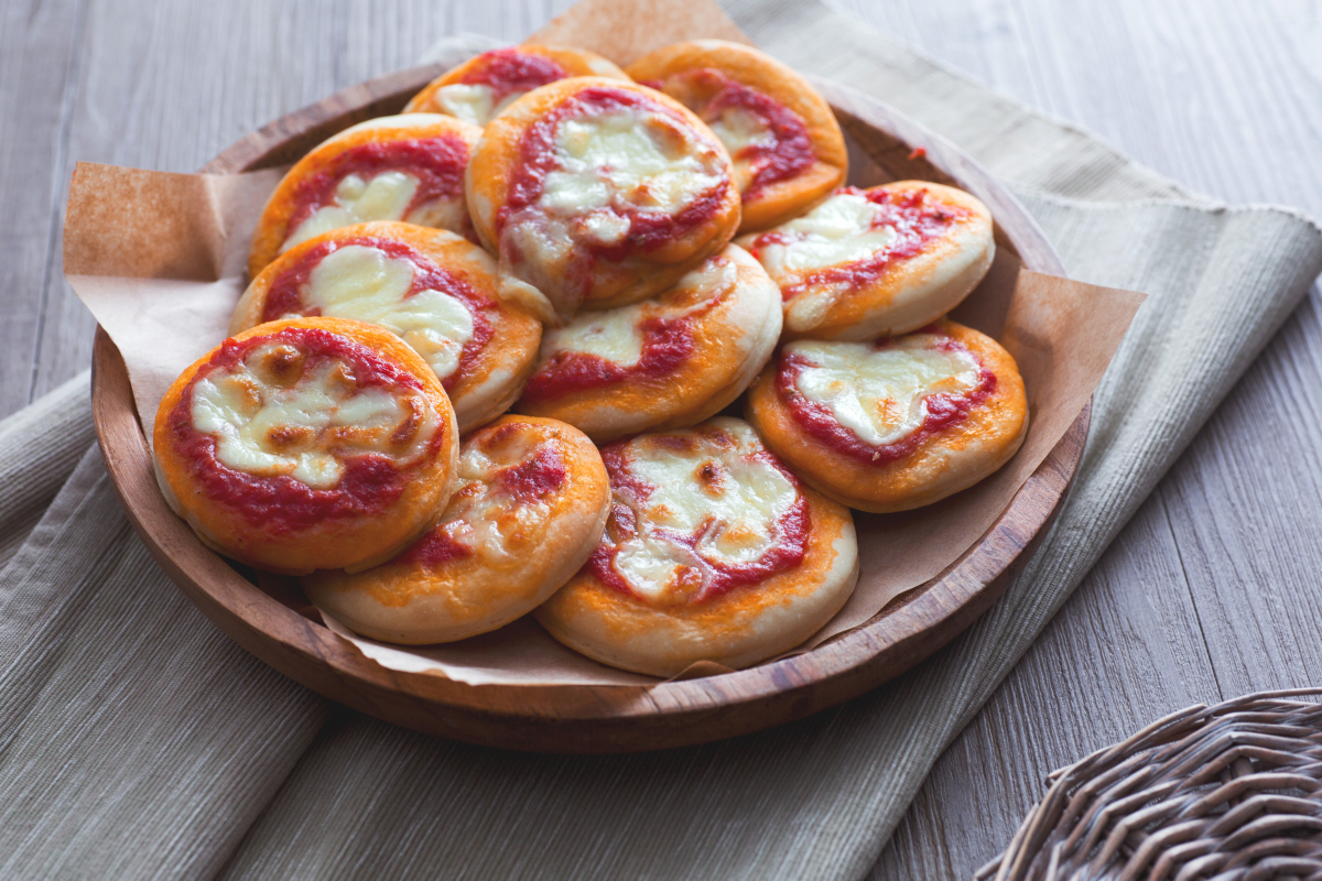 red-miniature-pizzas_1200x800